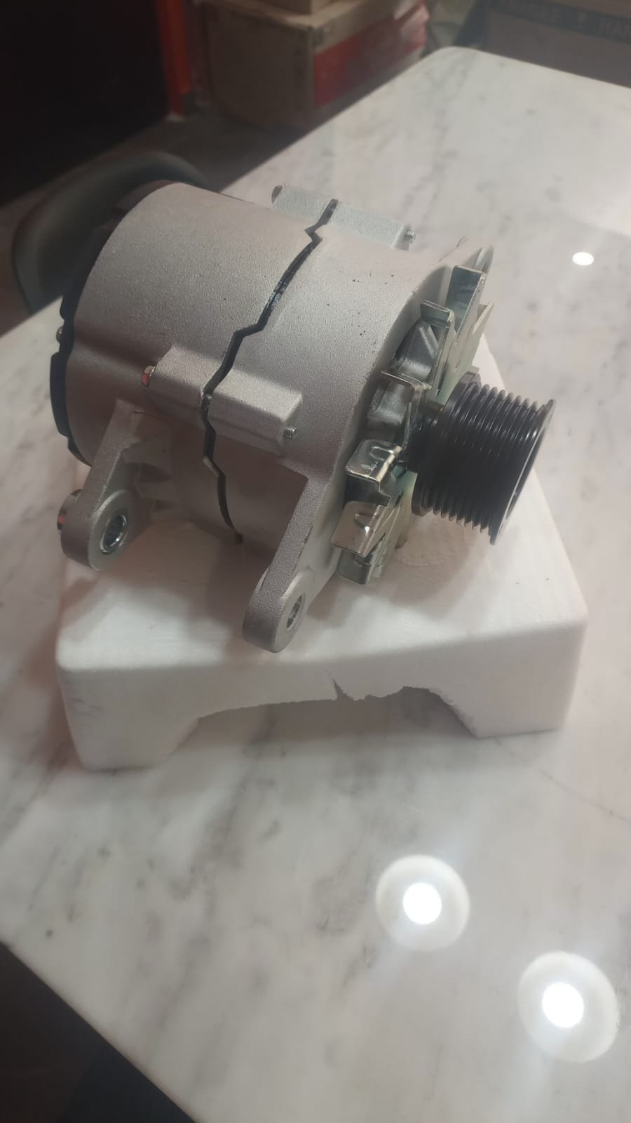 Alternador 12V para 6LT y 6BT — Nuevo