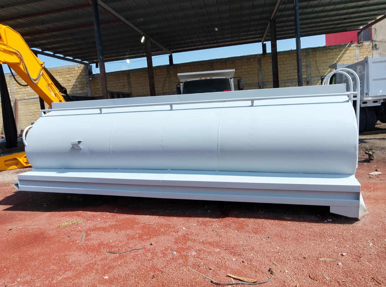 Tanque de agua 10,000 litros — Nuevo