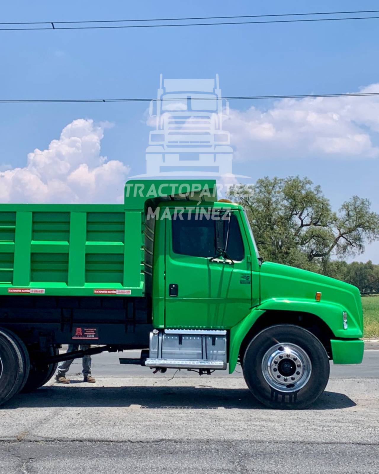 Camión FL70 Freightliner