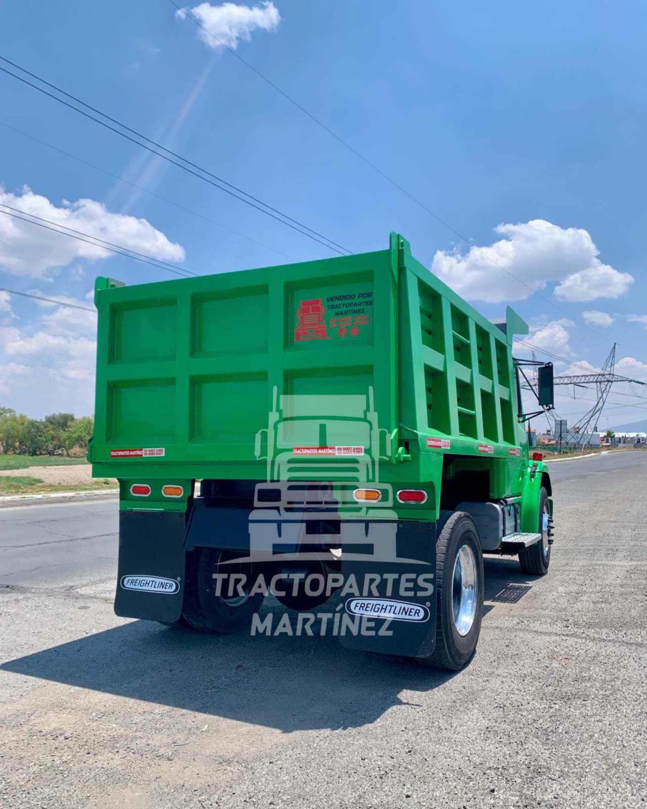 Camión FL70 Freightliner